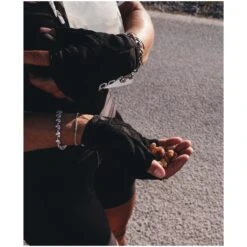 POC Essential Short Glove - 1002 Uranium Black -POC 349505 02 d 746569