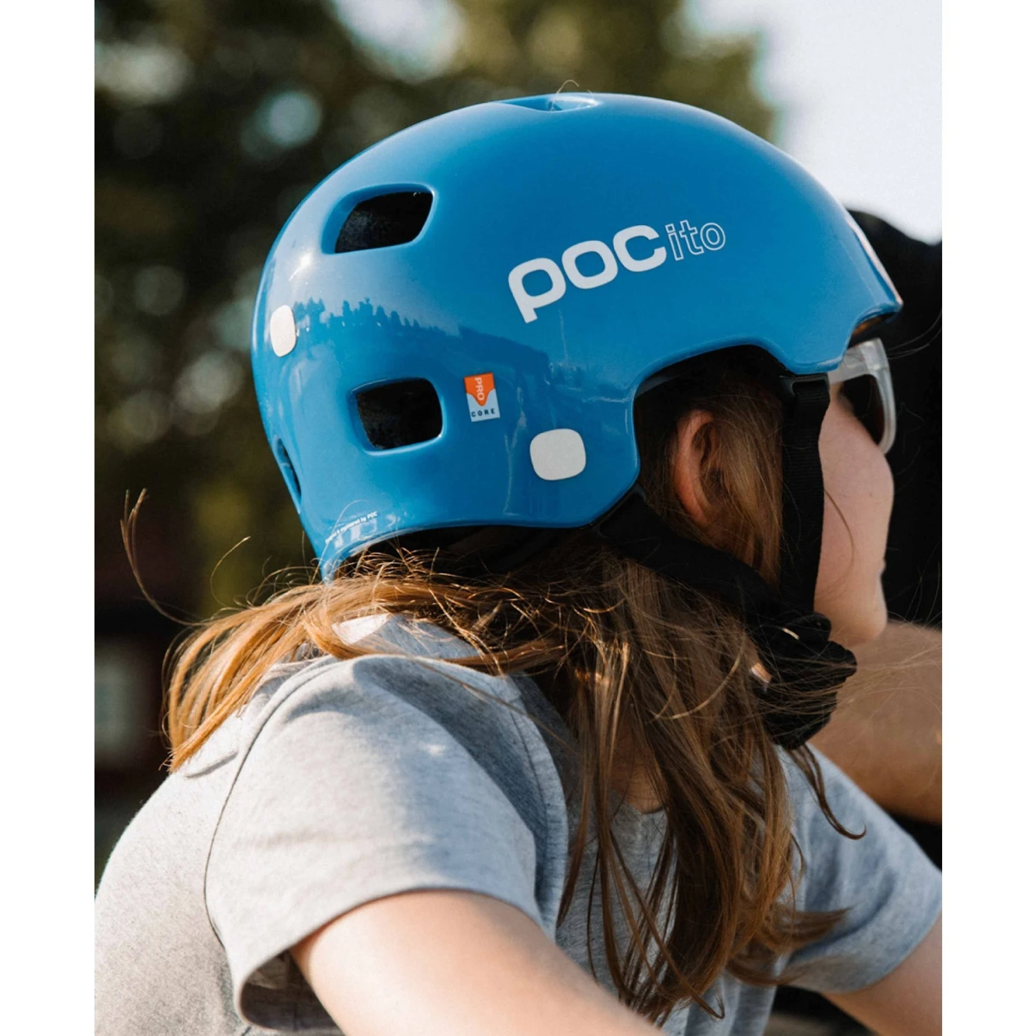 POC POCito Crane MIPS Kids Helmet - 8233 Fluorescent Blue 2 POC POCito Crane MIPS Kids Helmet - 8233 Fluorescent Blue - Image 2