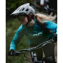 POC Kortal Race MIPS Helmet - 8596 Argentite Silver/Uranium Black Matt 15 POC Kortal Race MIPS Helmet - 8596 Argentite Silver/Uranium Black Matt -POC poc kortal race mips helmet 8680 fluorescent pink uranium black matt 7 1370582 2