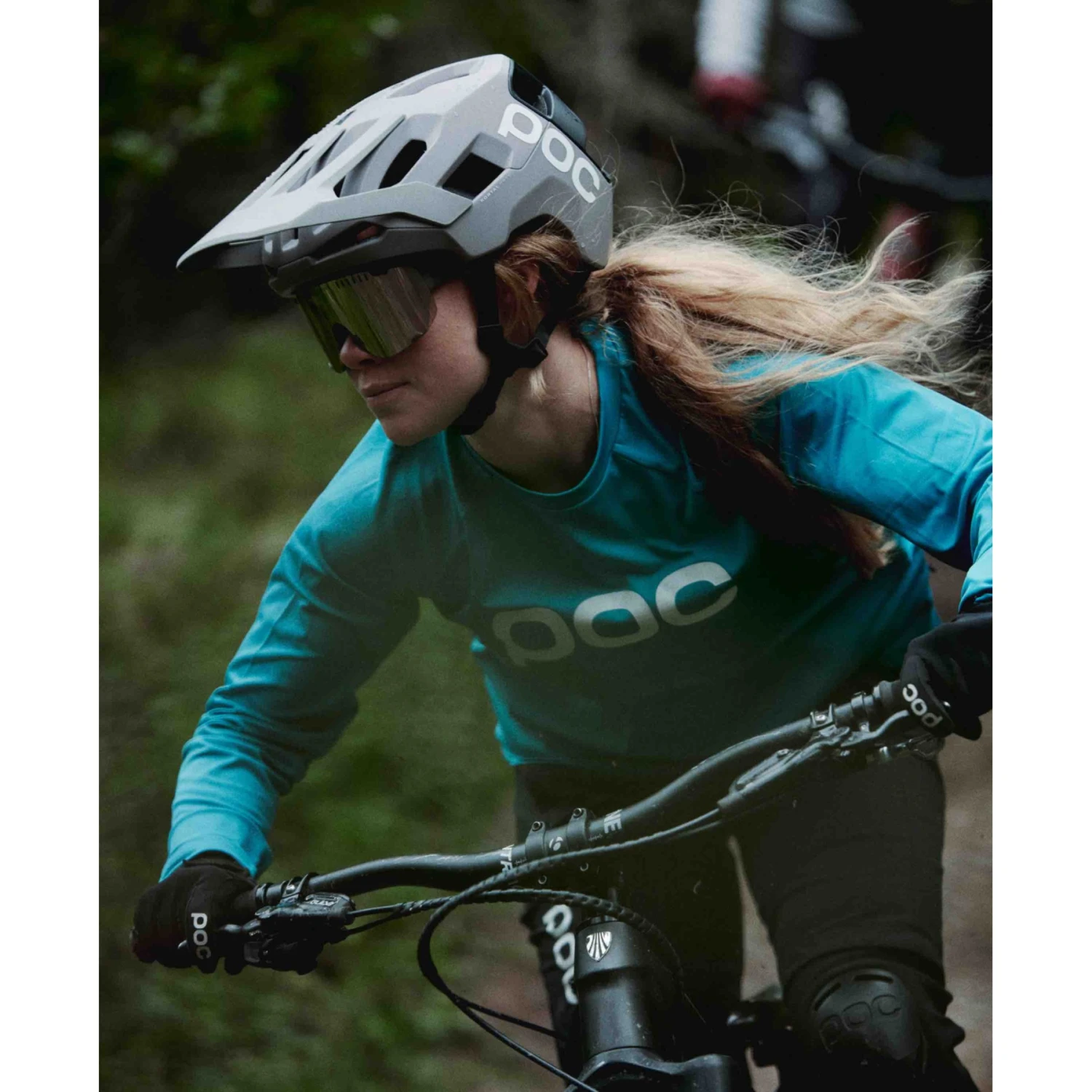 POC Kortal Race MIPS Helmet - 8596 Argentite Silver/Uranium Black Matt 8 POC Kortal Race MIPS Helmet - 8596 Argentite Silver/Uranium Black Matt - Image 8